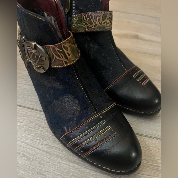 L’Artiste WOMEN’S GEORGIANA HANDPAINTED ANKLE BOOTS - Picture 7 of 12